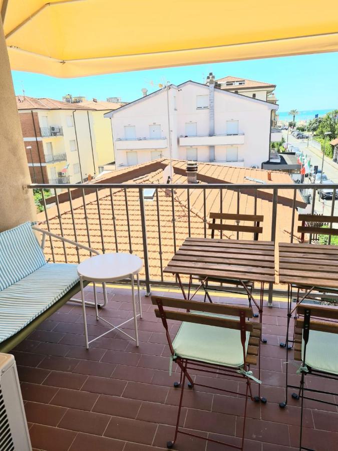 Hotel Perla Del Mare Lido di Camaiore Zewnętrze zdjęcie