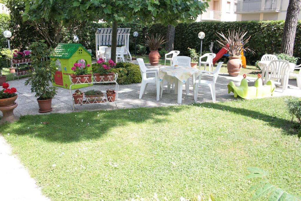 Hotel Perla Del Mare Lido di Camaiore Zewnętrze zdjęcie