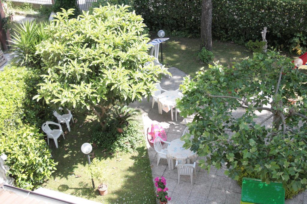 Hotel Perla Del Mare Lido di Camaiore Zewnętrze zdjęcie