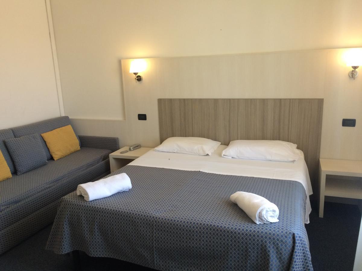 Hotel Perla Del Mare Lido di Camaiore Zewnętrze zdjęcie