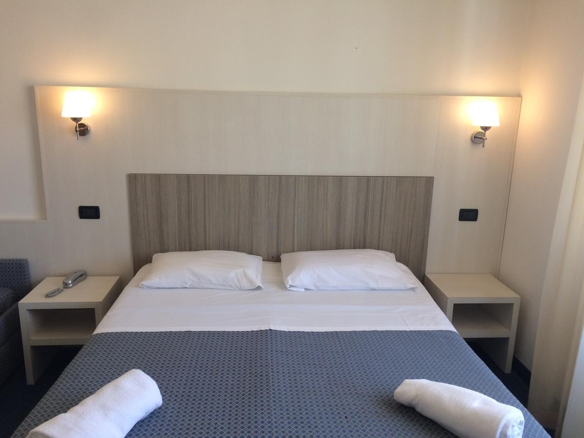 Hotel Perla Del Mare Lido di Camaiore Zewnętrze zdjęcie