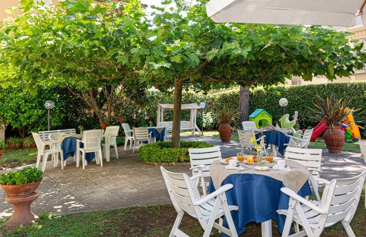 Hotel Perla Del Mare Lido di Camaiore Zewnętrze zdjęcie