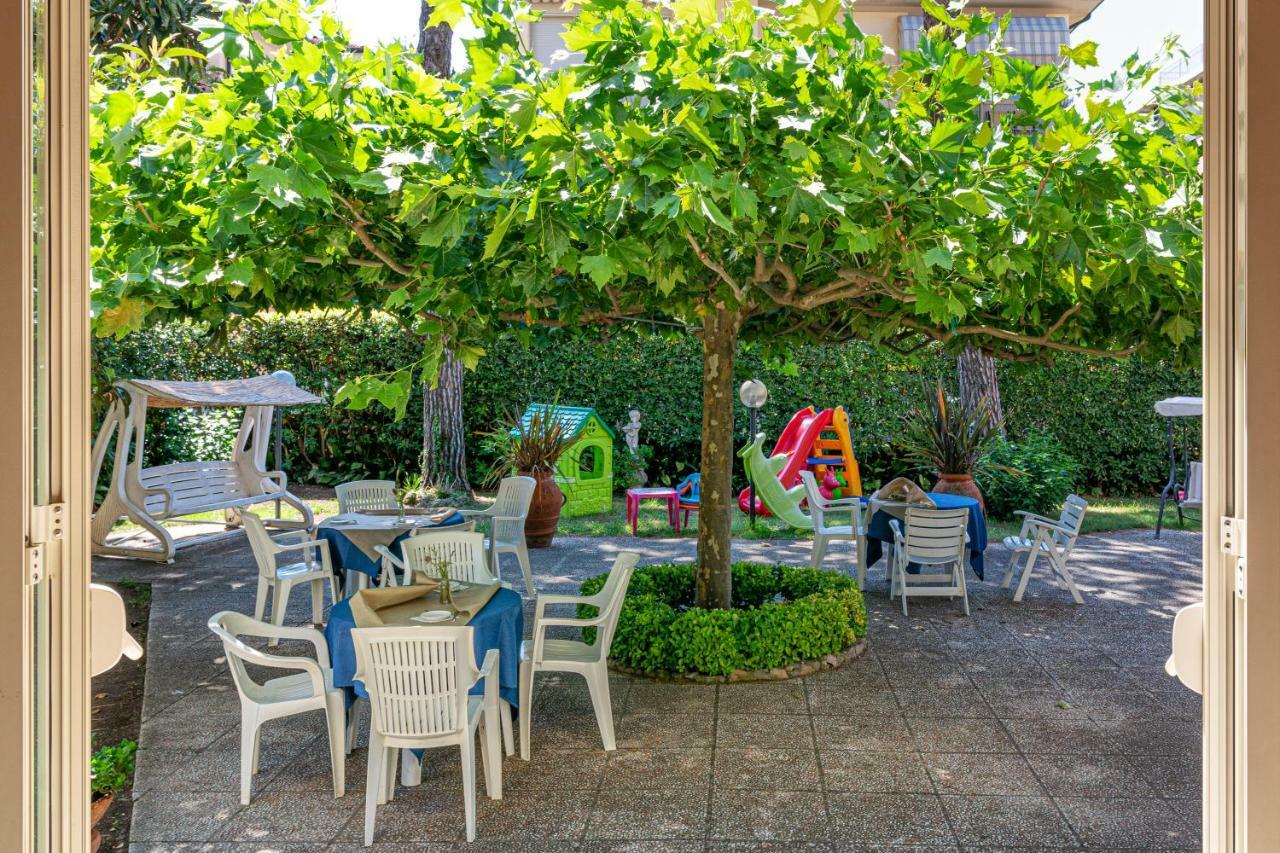 Hotel Perla Del Mare Lido di Camaiore Zewnętrze zdjęcie