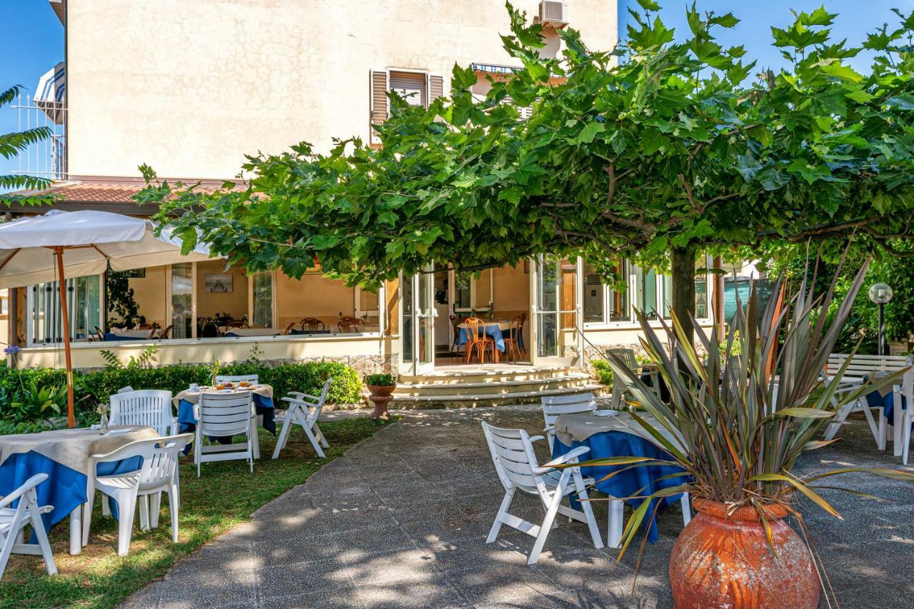 Hotel Perla Del Mare Lido di Camaiore Zewnętrze zdjęcie